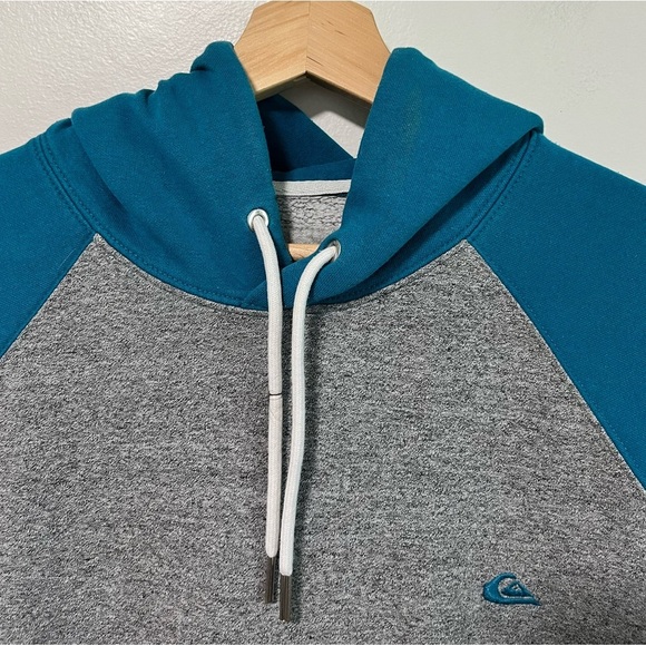 Quiksilver Men’s Raglan Sleeve Hoodie in Teal & Gray - Size Medium - Picture 6 of 16